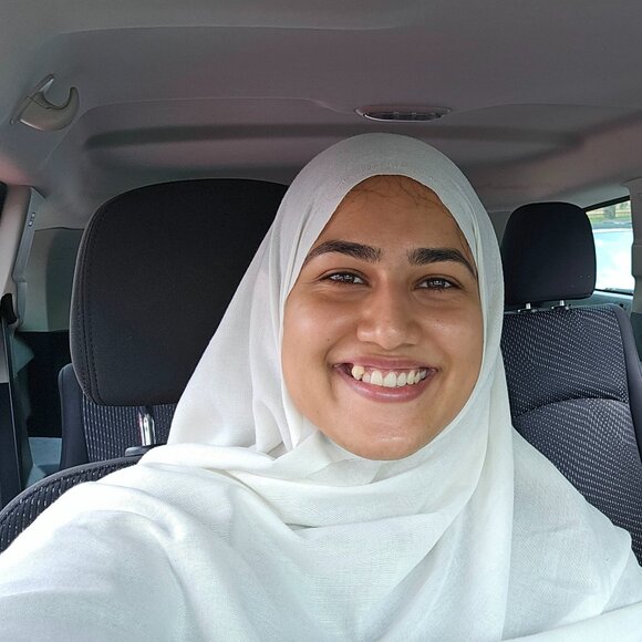 Meet your Posher, Safira - Picture 2 of 2